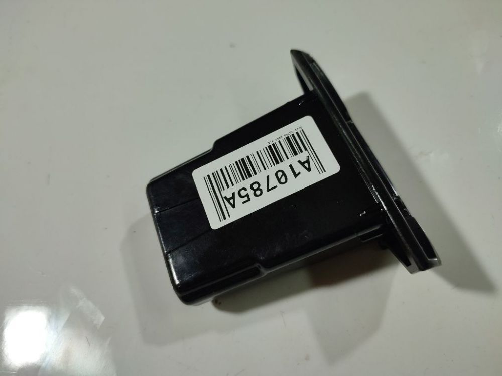 315740400JC Opel Astra 2009 Center Console Ashtray (Ash Tray)