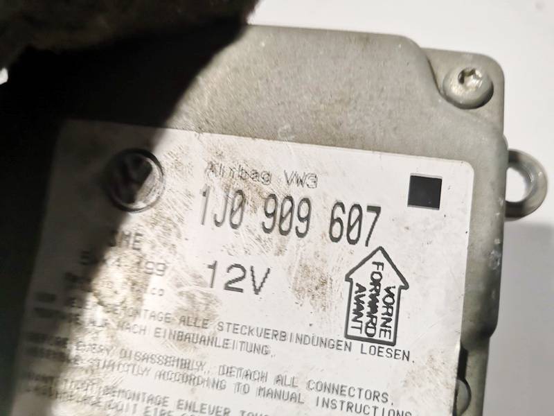 1J0909607 Volkswagen Passat 1999 Airbag crash sensors module - Thumbnail 3