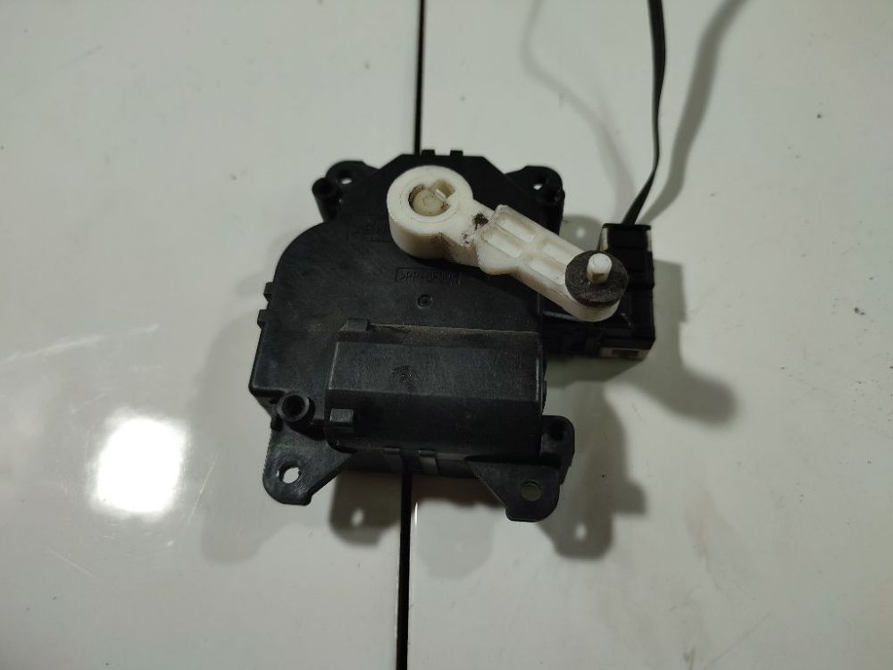 MF1138002810PLS Toyota Yaris 2007 Lämmittimen läppämotor - Thumbnail 3