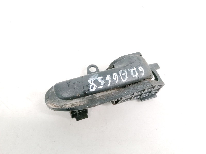 Toyota Yaris 2004 Oven sisäkahva - TAKANA OIKEALLA