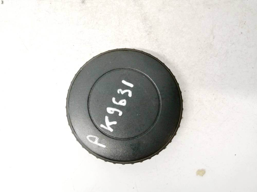 1J0881673 Volkswagen Passat 2006 Cubierta del embellecedor del asiento - DELANTERO IZQUIERDO