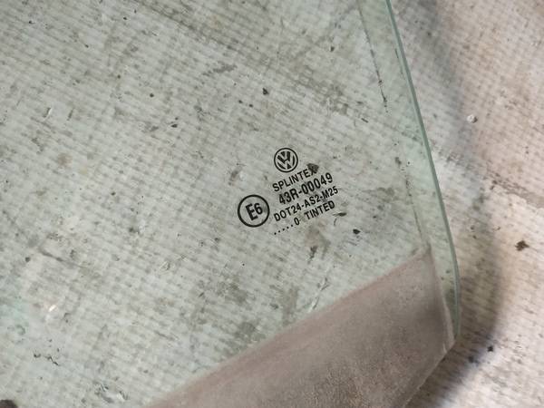 AS2 Volkswagen Golf 2001 Door-Drop Glass - REAR LEFT - Thumbnail 2