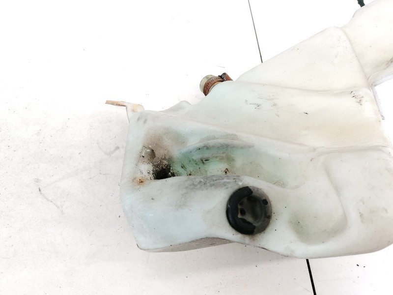 8D0955453AE USED Windshield Washer Reservoir tank (WASHER BOTTLE) Audi A4 1998 1.9L