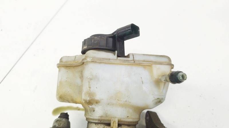 1K1611301 Skoda Octavia 2013 Brake Master Cylinder Reservoir