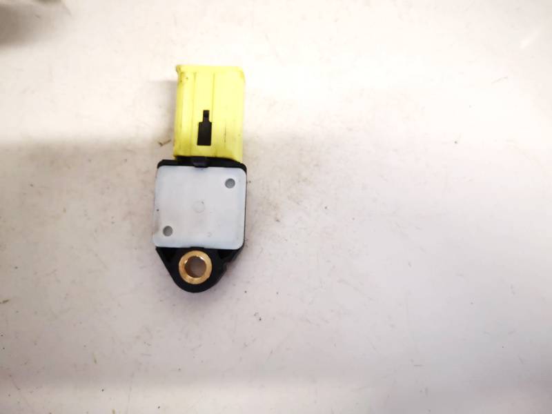 8983102080 Toyota Auris 2009 Srs Airbag crash sensor - Thumbnail 3