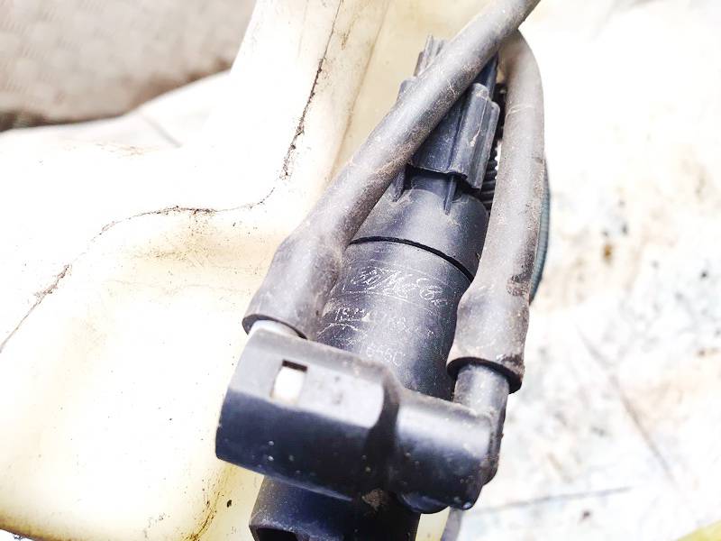 Ford Focus 2004 Tuulilasinpesurin moottori - Thumbnail 3