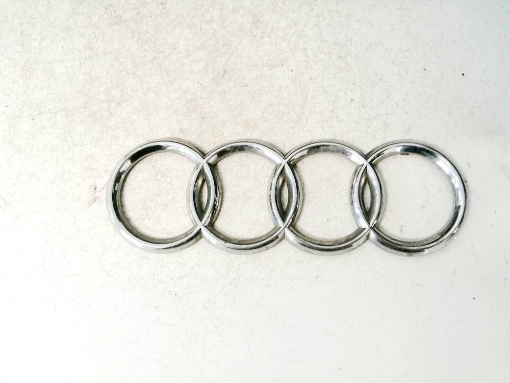 Audi A4 1996 Tylna plakietka (emblemat) - TYLNE