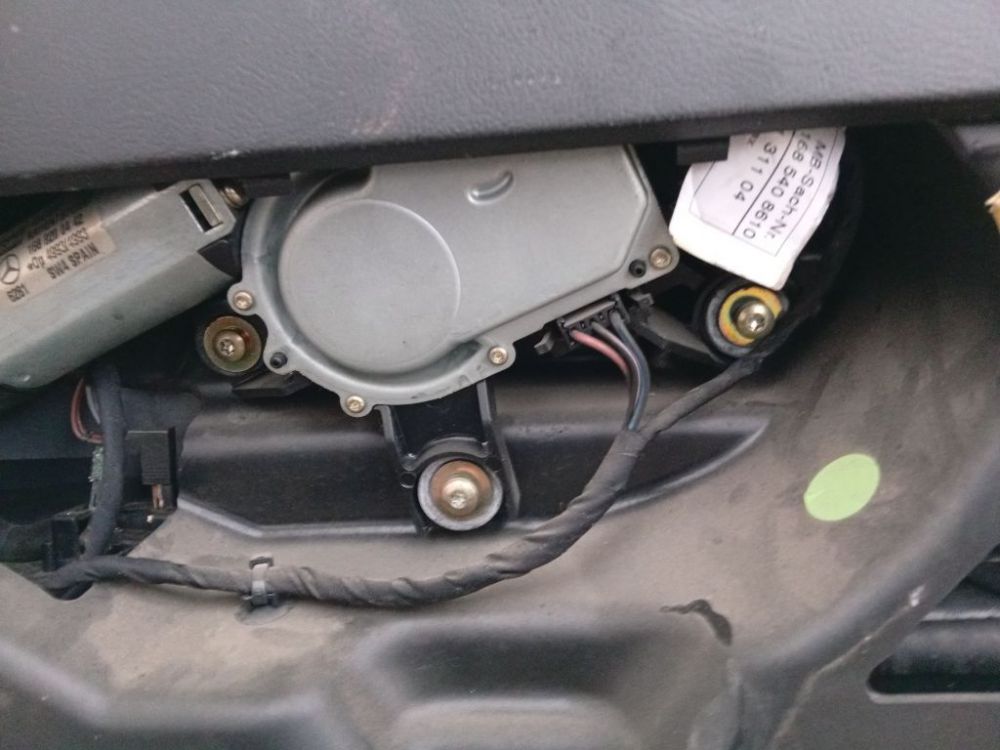 1688200442 Mercedes-Benz A-CLASS 2001 Silnik wycieraczki tylnej szyby - TYLNE - Thumbnail 3