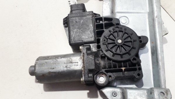 0130821654 Opel Vectra 1995 Window Motor - FRONT LEFT