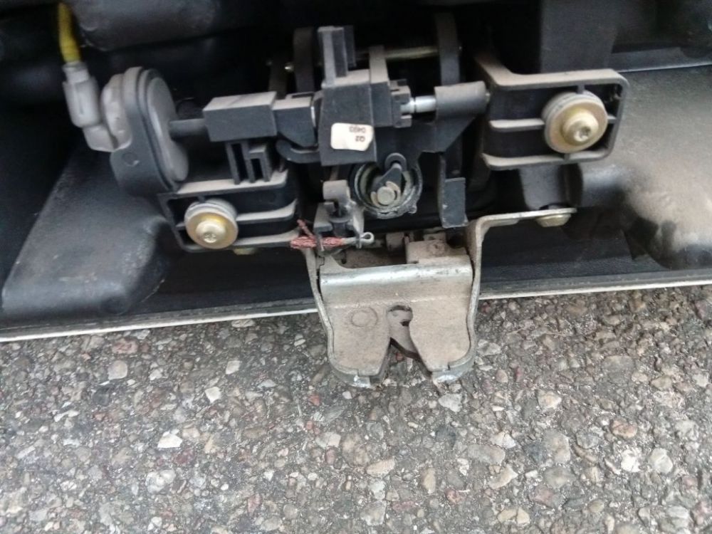 Mercedes-Benz A-CLASS 2001 Trunk Lid Lock Latch - REAR