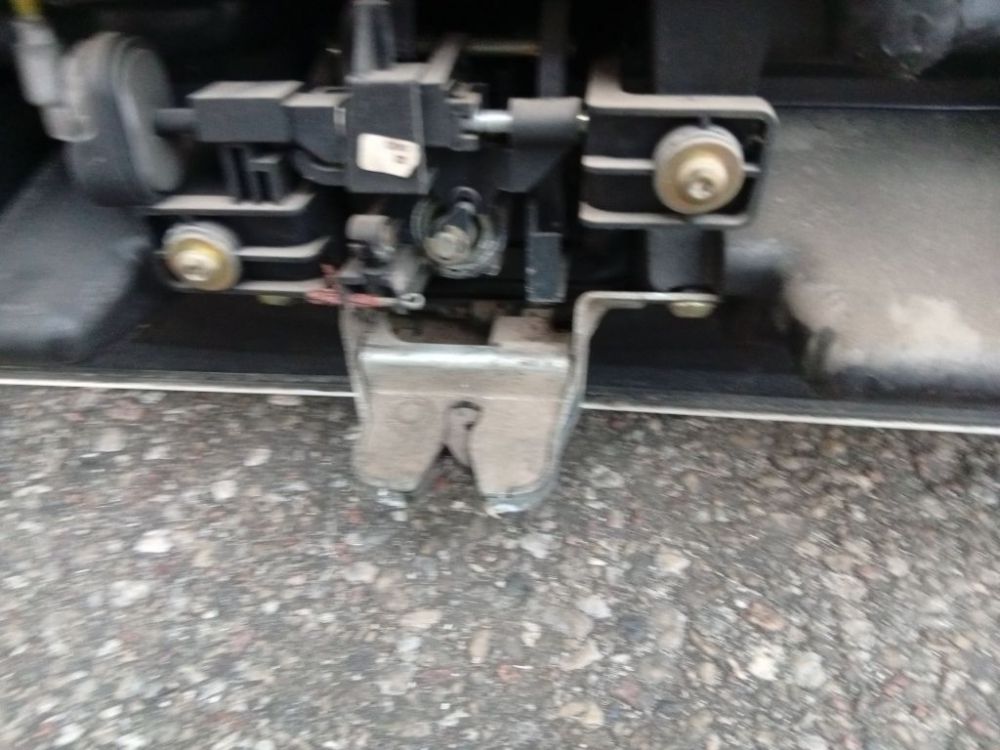 Mercedes-Benz A-CLASS 2001 Trunk Lid Lock Latch - REAR - Thumbnail 2