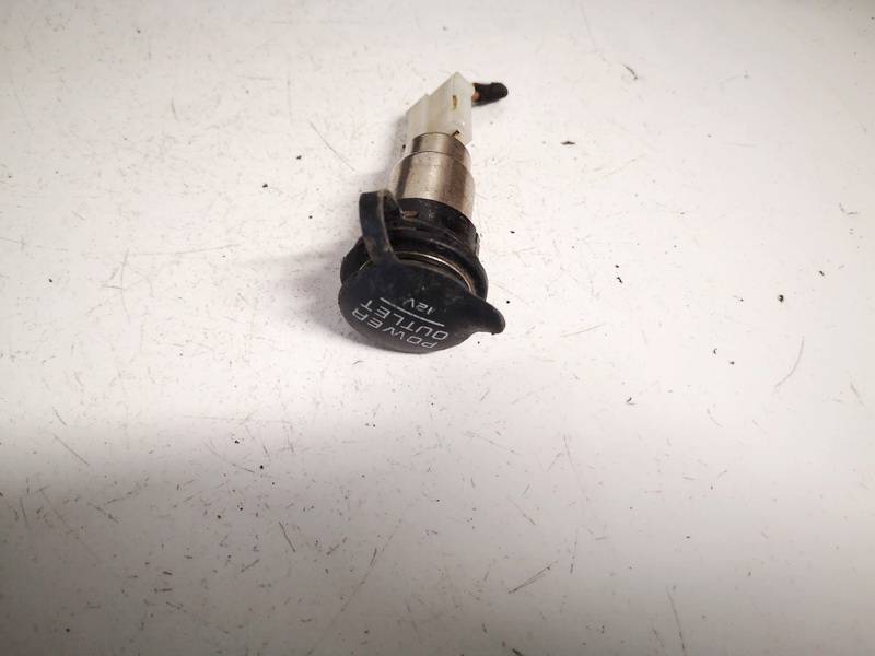 Skoda Yeti 2012 Cigarešu aizdedzinātāja vāciņa komplekts