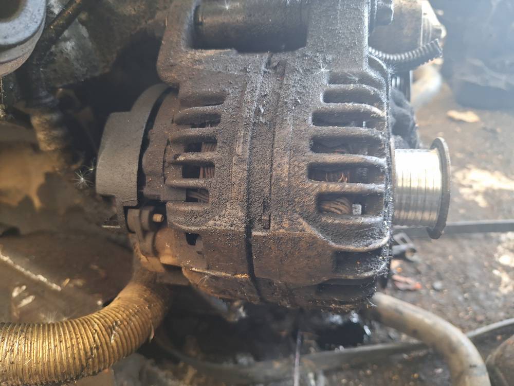 90561168 Opel Astra 2003 Alternator