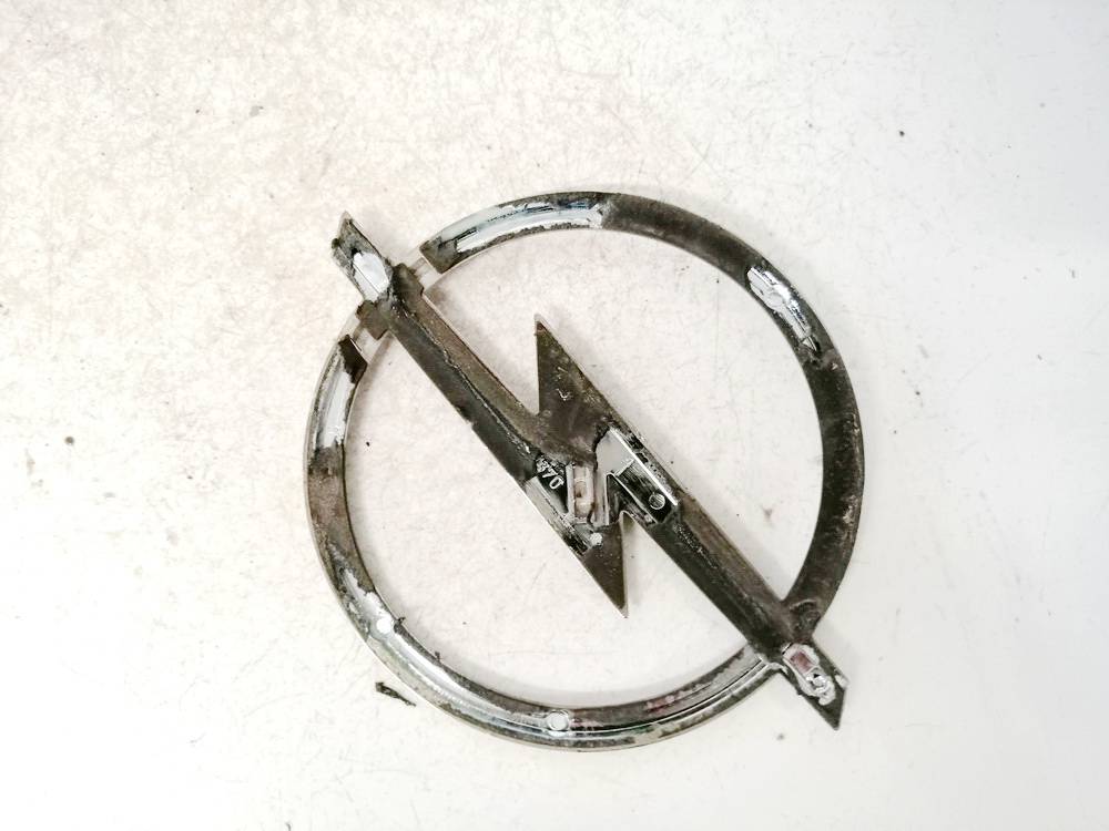 24370 Opel Astra 2004 Emblem - REAR - Thumbnail 2