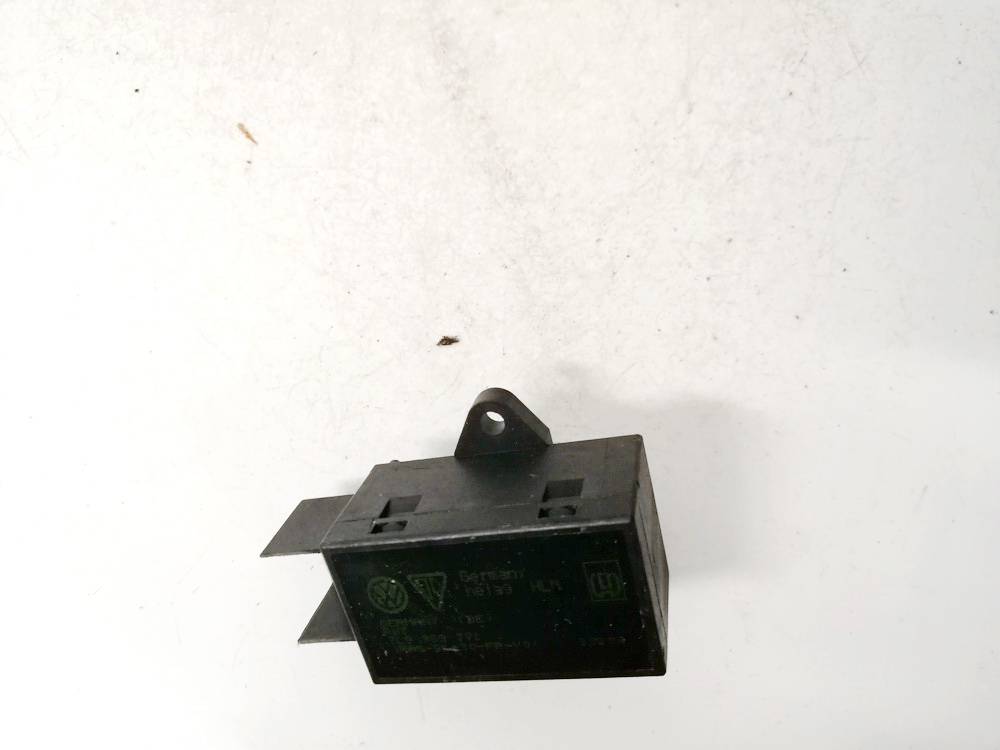 7L0959772 Volkswagen Golf 2006 Other computers