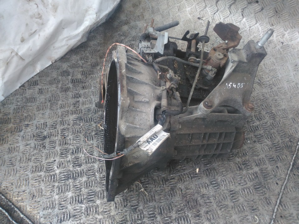 XS4R7F096CB Ford Focus 2002 Gearbox