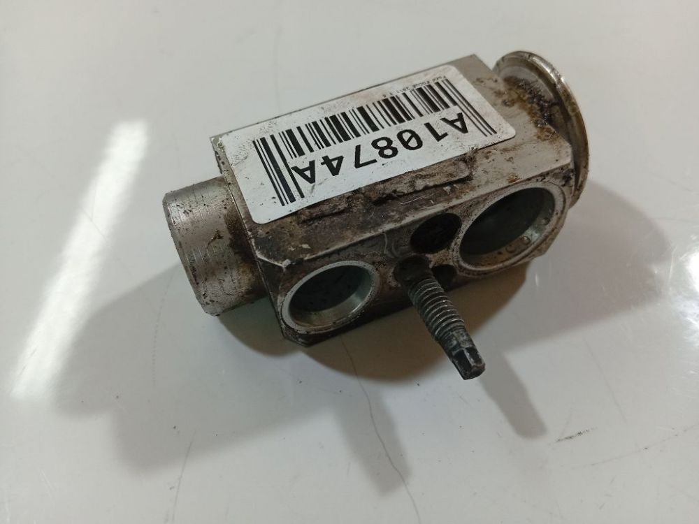 32456302 Ford Focus 2011 Expansion Valve, air conditioning