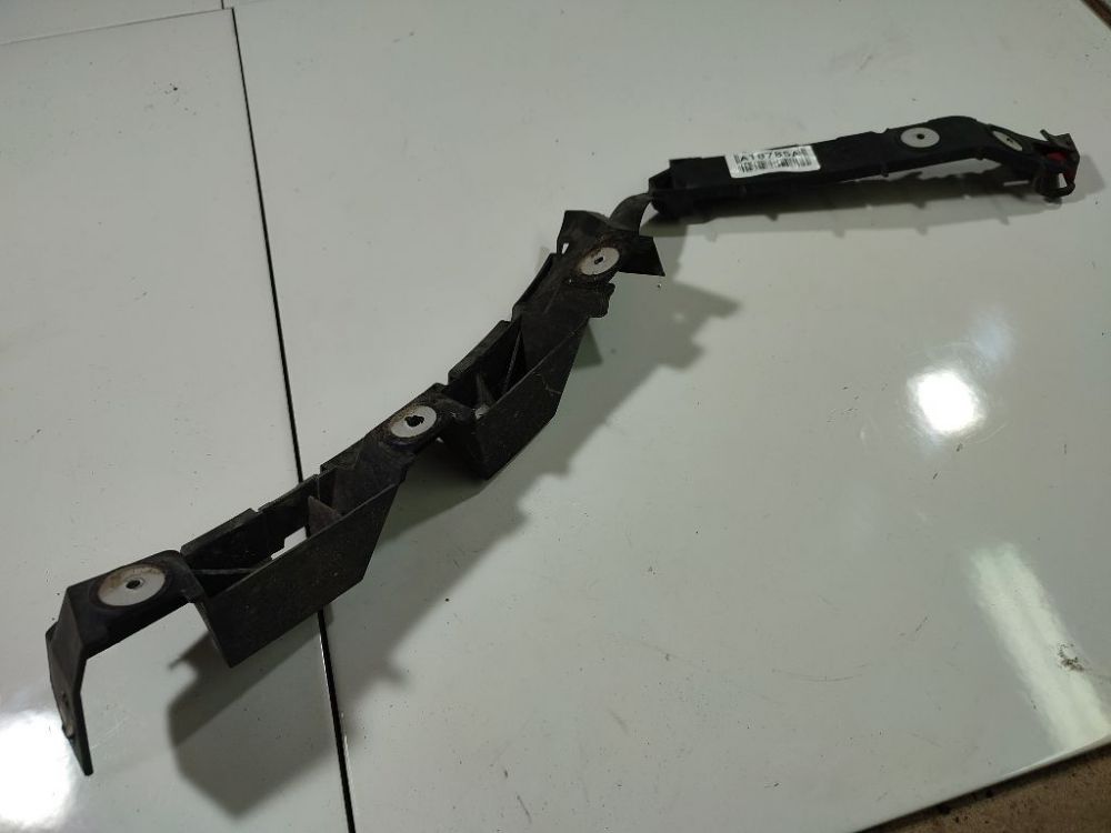 24460358 Opel Astra 2009 Uchwyt zderzaka - TYLNE LEWE