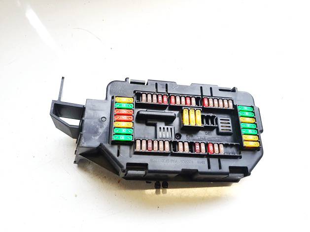 9265835 BMW X5 2013 Fuse box