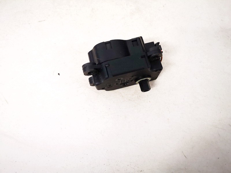 113930072 BMW 1-Series 2009 Sildītāja vārsta motoriņš - Thumbnail 2