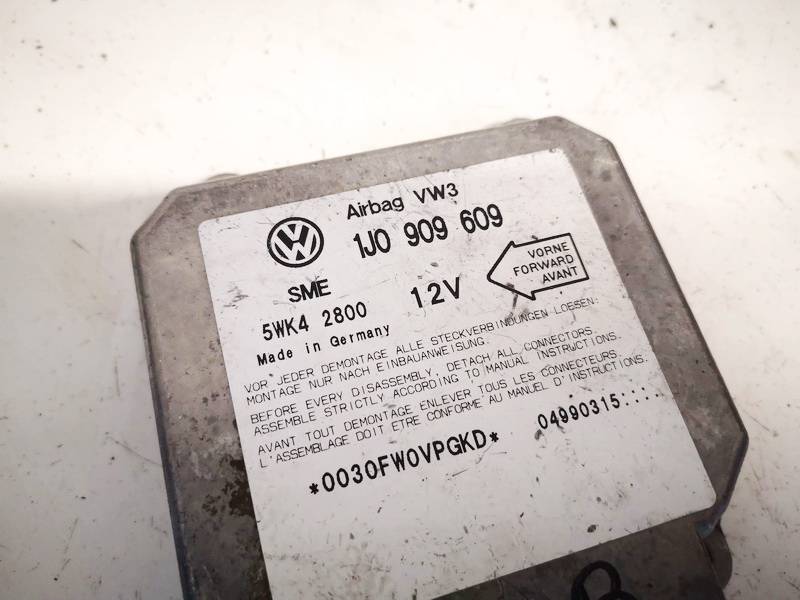 1J0909609 Volkswagen Golf 1999 srs-turvatyynyn tietokone – turvatyynyn ohjausyksikkö - Thumbnail 2