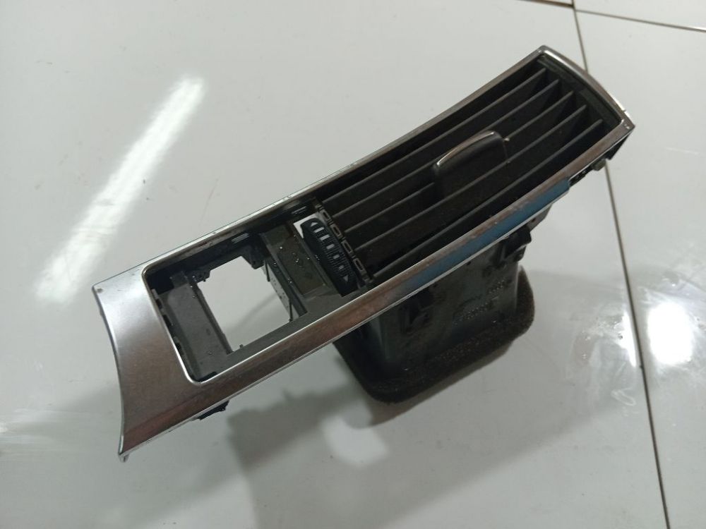 4F1820901C Audi A6 2005 Dash Vent (Air Vent Grille)