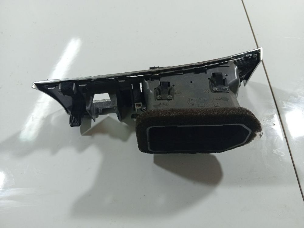 4F1820901C Audi A6 2005 Dash Vent (Air Vent Grille) - Thumbnail 2