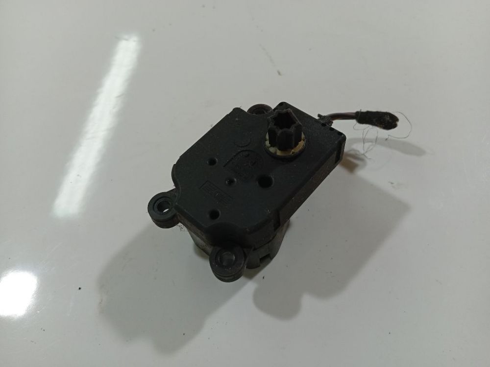 3M5H19E616AB Ford C-MAX 2005 Heater Vent Flap Control Actuator Motor - Thumbnail 3