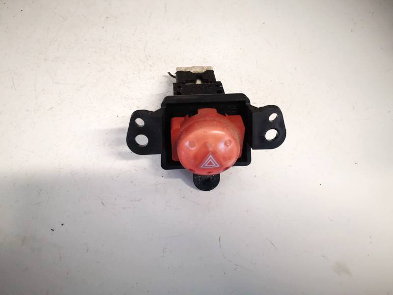 NILES06016 Nissan Almera Tino 2003 Hazard switch