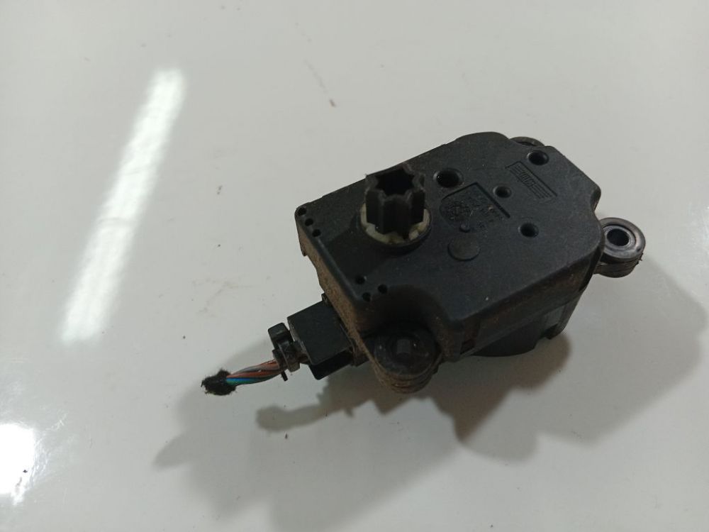 3M5H19E616AB Ford C-MAX 2005 Heater Vent Flap Control Actuator Motor - Thumbnail 3