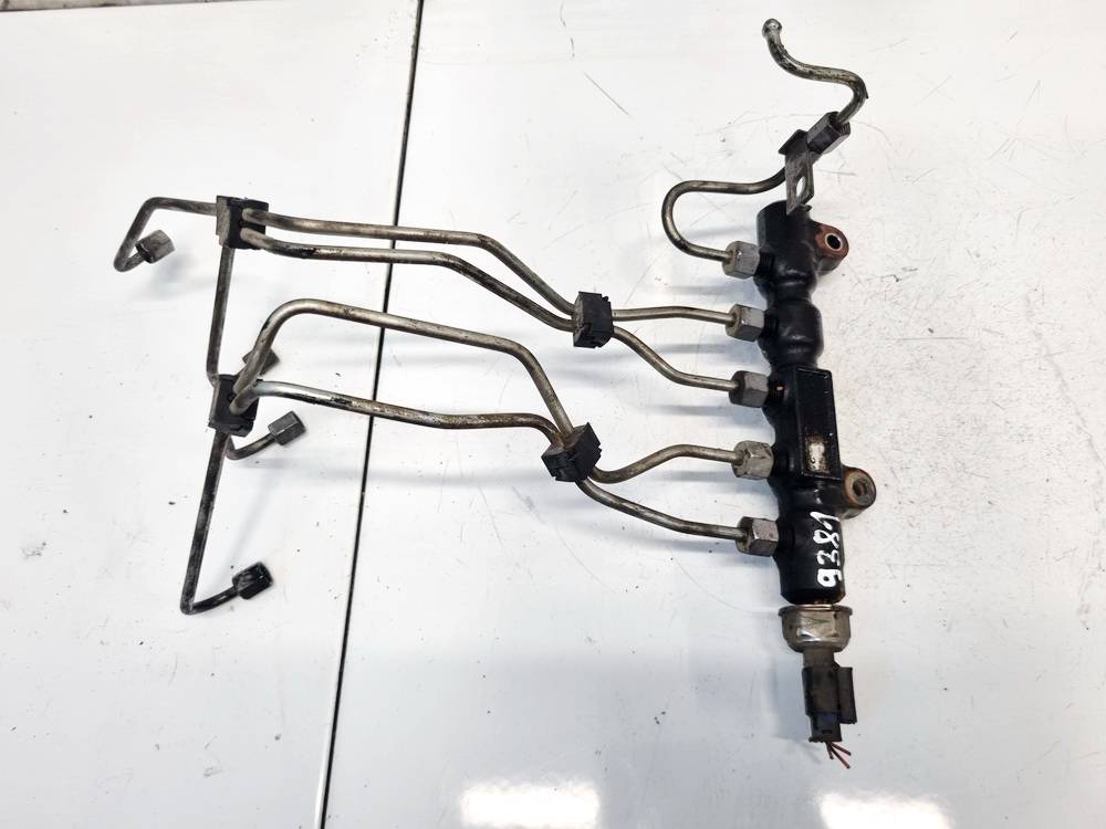 9654592680 Peugeot 3008 2010 Fuel injector rail (injectors)(Fuel distributor)