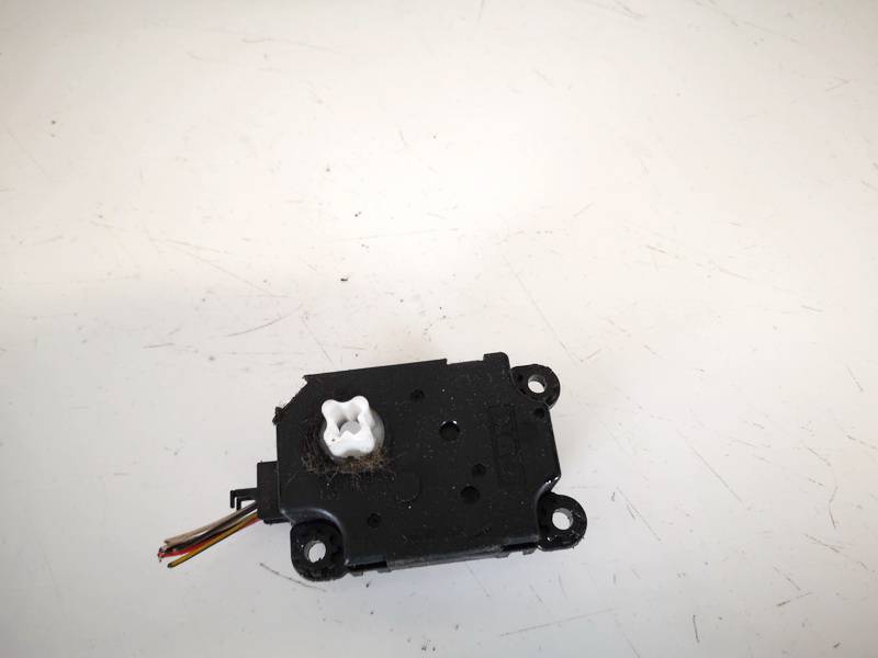 52406341 Opel Astra 2006 Heater Vent Flap Control Actuator Motor - Thumbnail 2