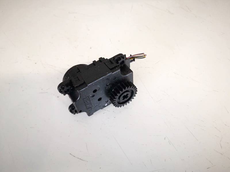 52406340 Opel Astra 2006 Heater Vent Flap Control Actuator Motor - Thumbnail 2