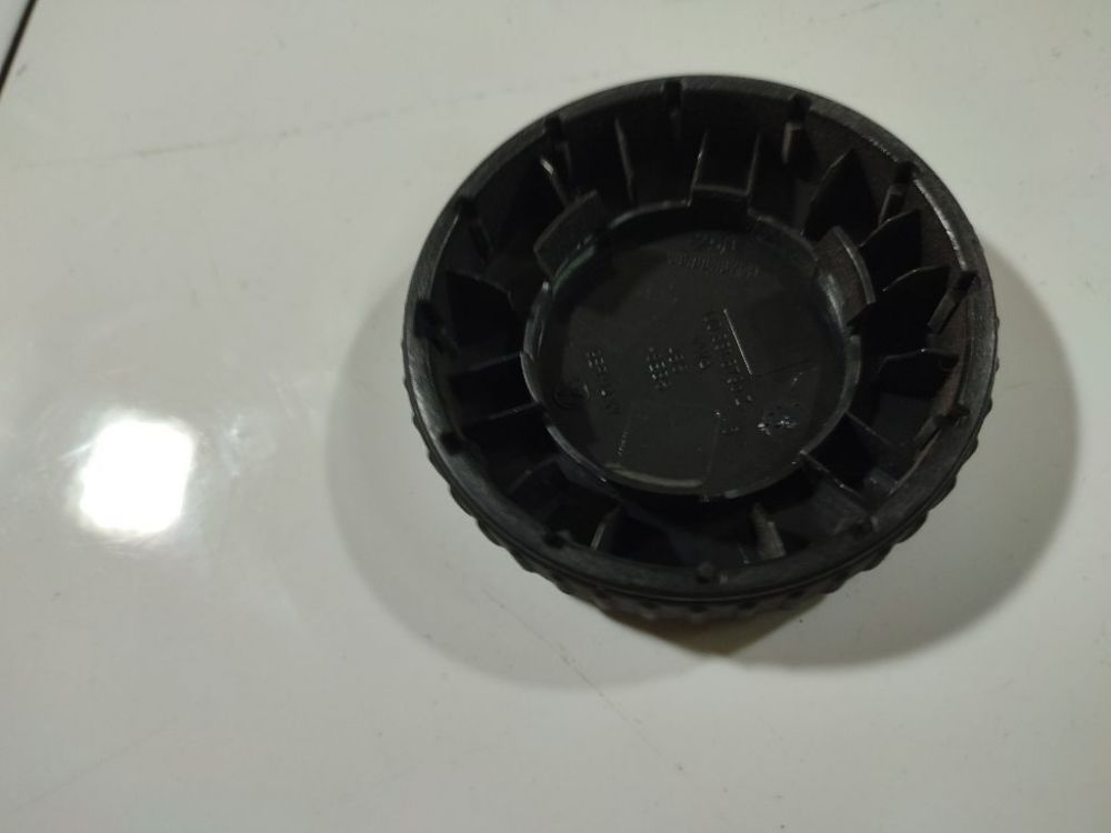 1J0881671H Volkswagen Golf 2004 PLASTICOS-Otros repuestos del interior - Thumbnail 3