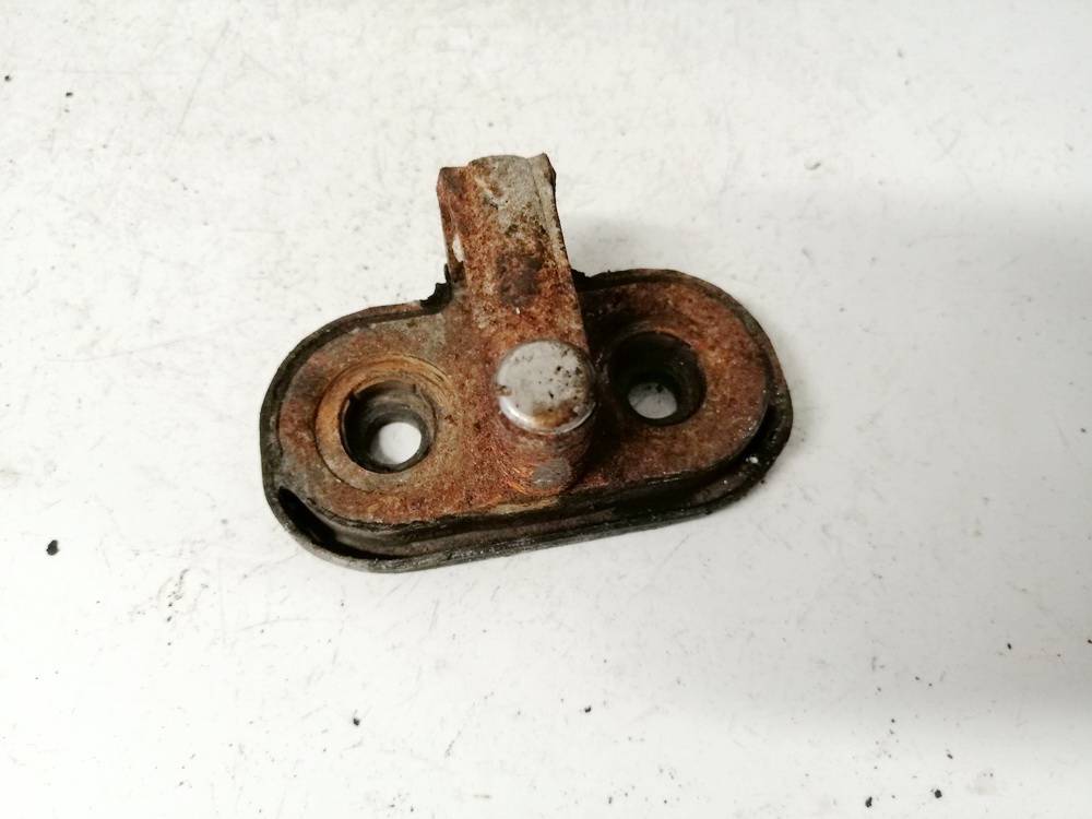 Volkswagen Passat 2001 Door Lock Striker - REAR
