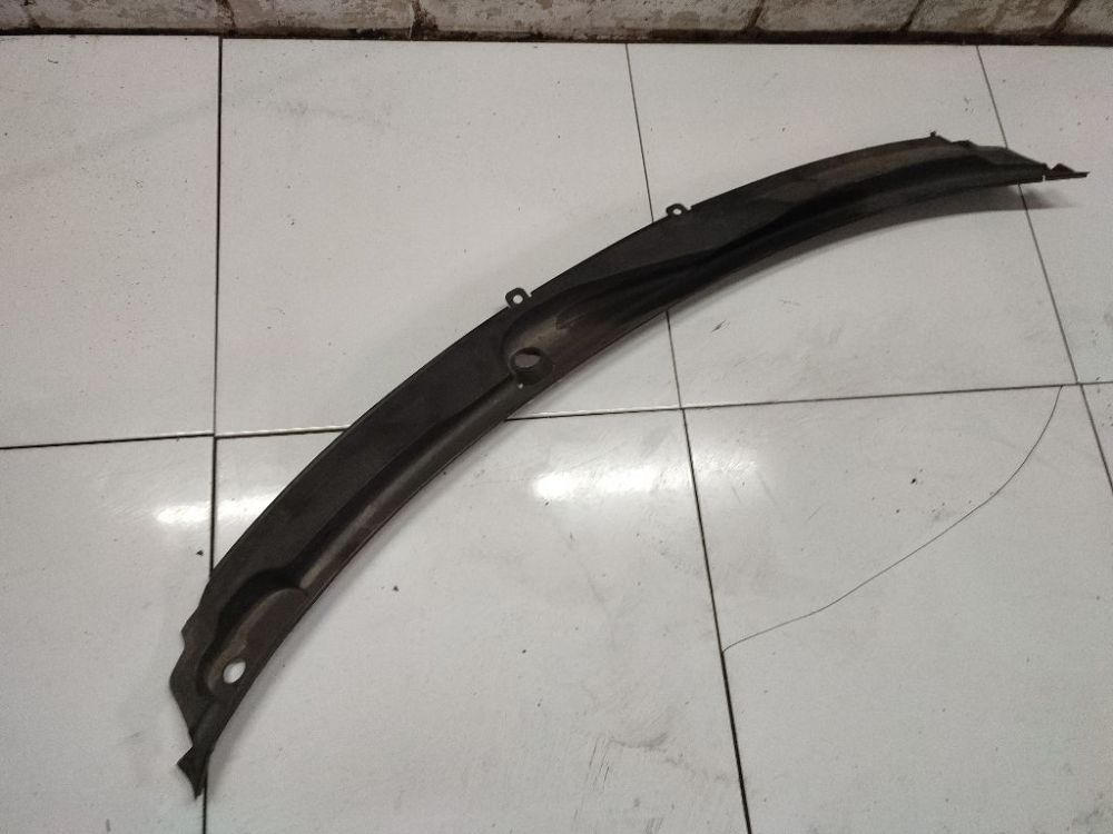 4F1819403 Audi A6 2005 Wiper Muolding - FRONT