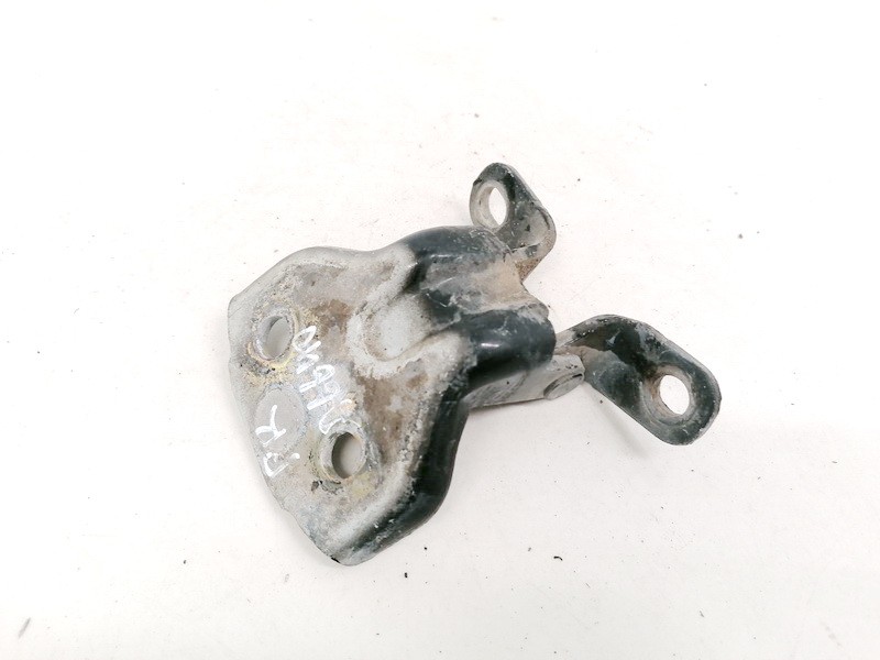 Kia Sorento 2005 Priekšējo durvju eņģe - PRIEKŠ