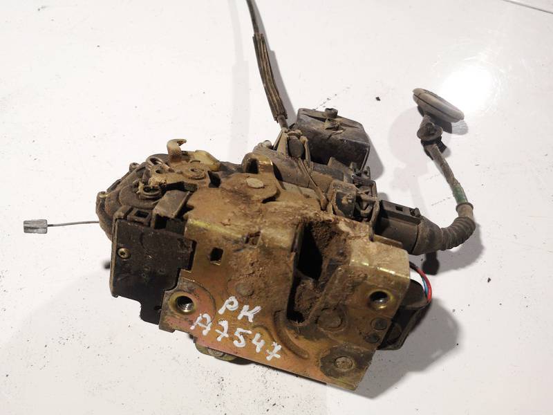 3B18370153 Volkswagen Passat 1997 Duru spyna P.K.