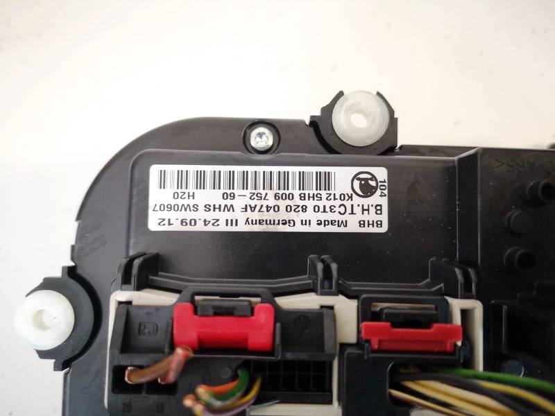 3T0820047AF Skoda Octavia 2012 Klimata vadības panelis (sildītāja vadības slēdži) - Thumbnail 3