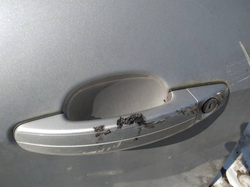 Ford Focus 2010 Zewnętrzna klamka drzwi - PRZEDNIE LEWE