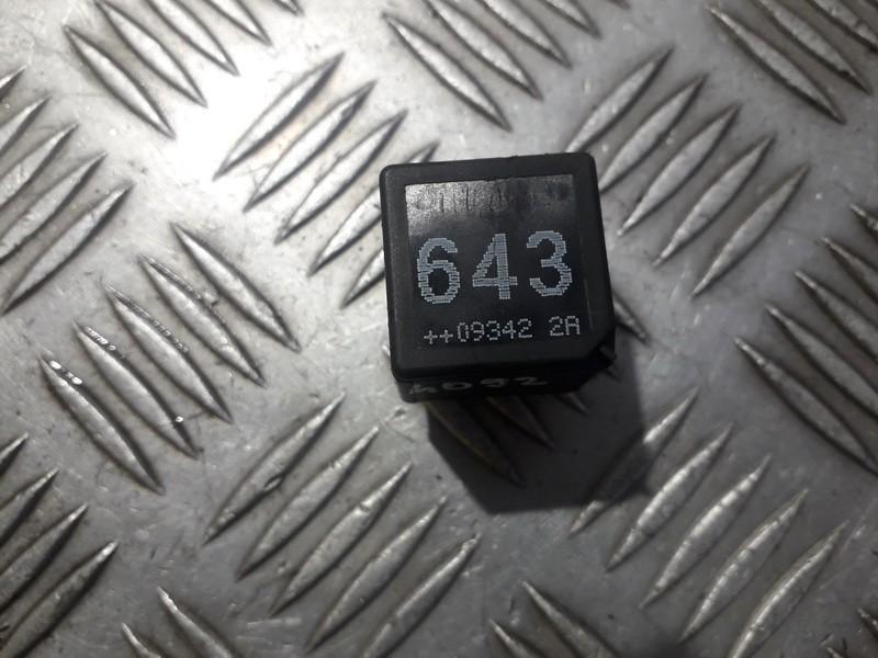 8K0951253 Audi A8 2004 Relay module