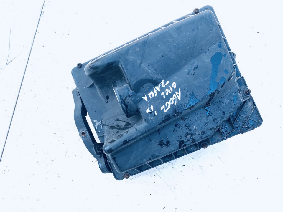 131271064 Opel Zafira 2010 Obudowa filtra powietrza