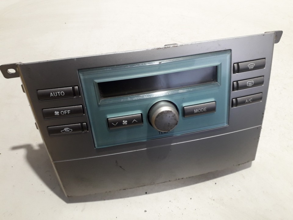 559000F030 Toyota Corolla Verso 2006 Climate Control Panel (heater control switches)