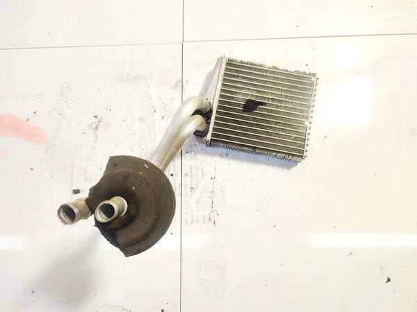 6692230C Nissan Note 2006 Salono peciuko radiatorius