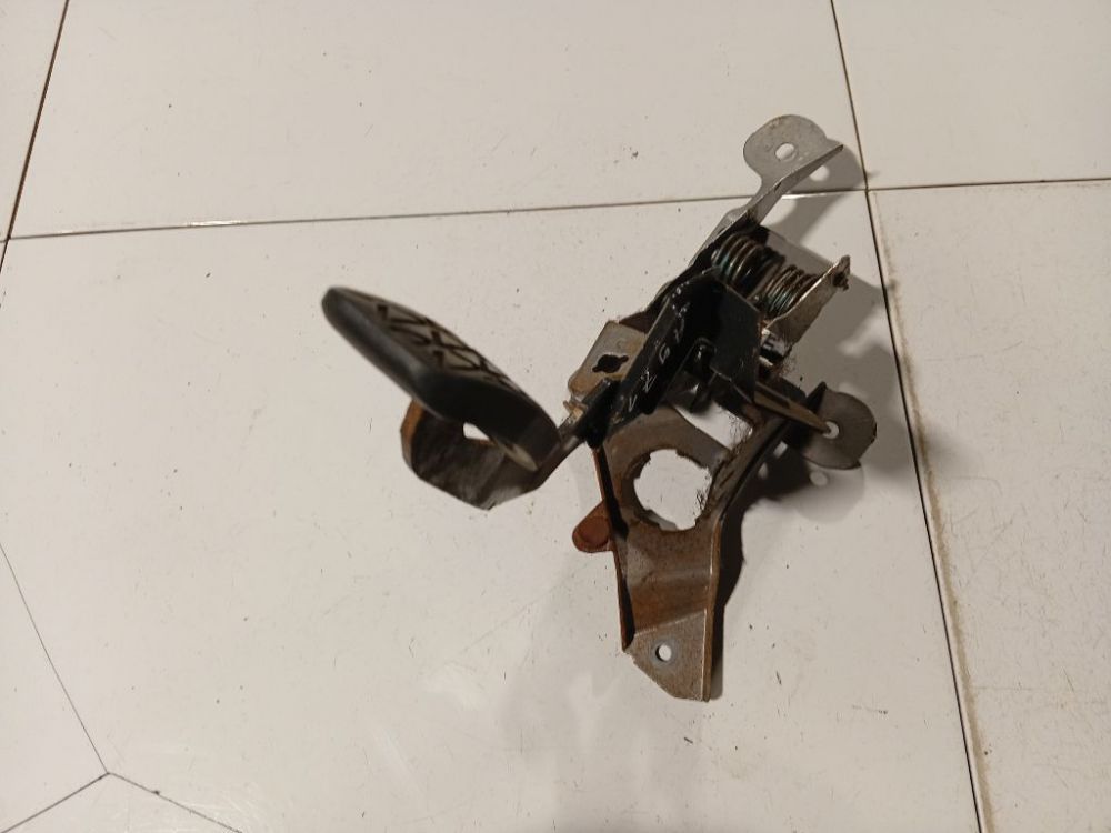 Mazda 5 2008 Pedal work, Brake pedal, Pedal bracket, Clutch pedal