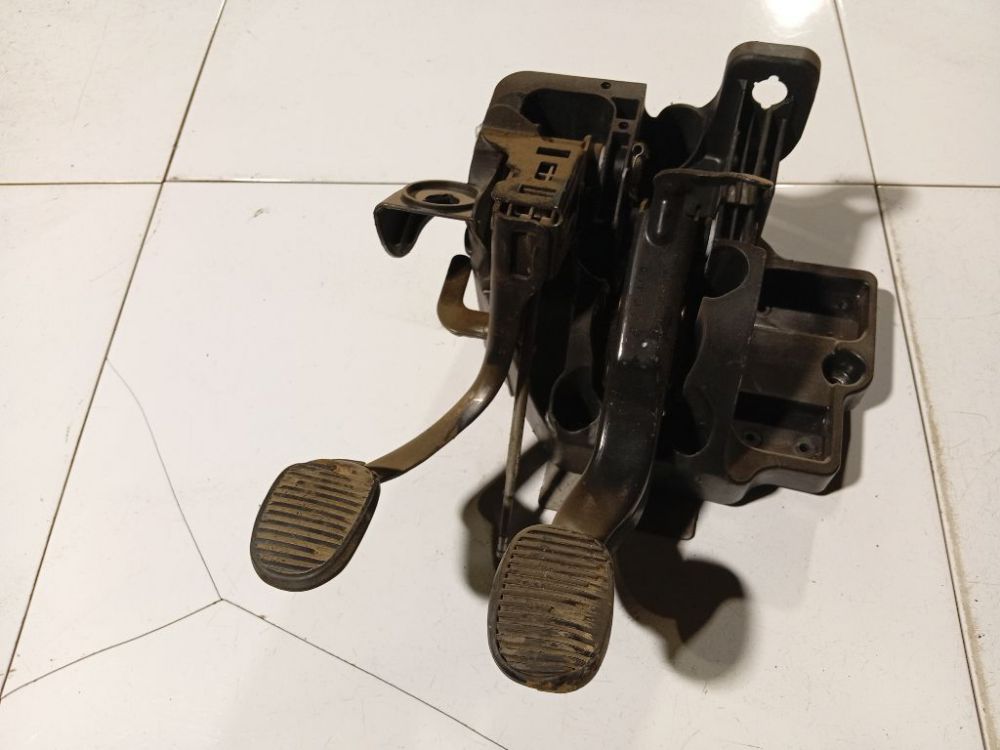 Fiat Stilo 2003 Pedal de embrague