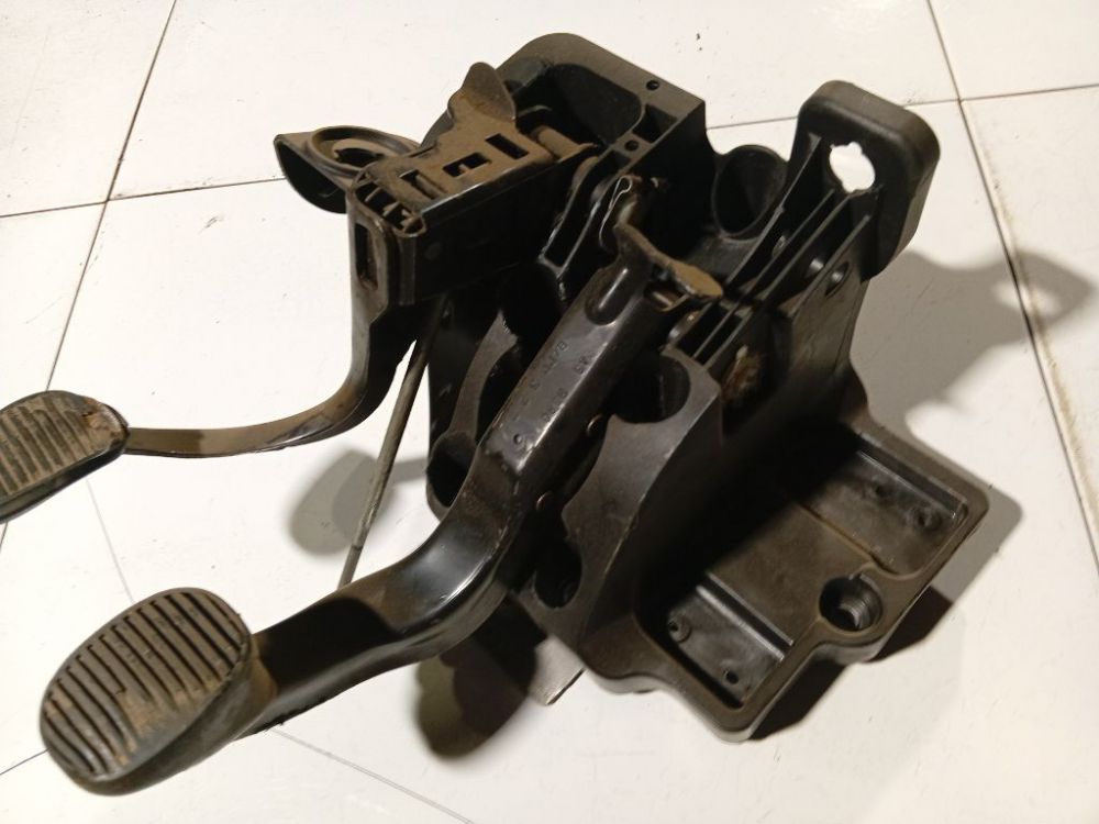 Fiat Stilo 2003 Pedal de embrague - Thumbnail 3