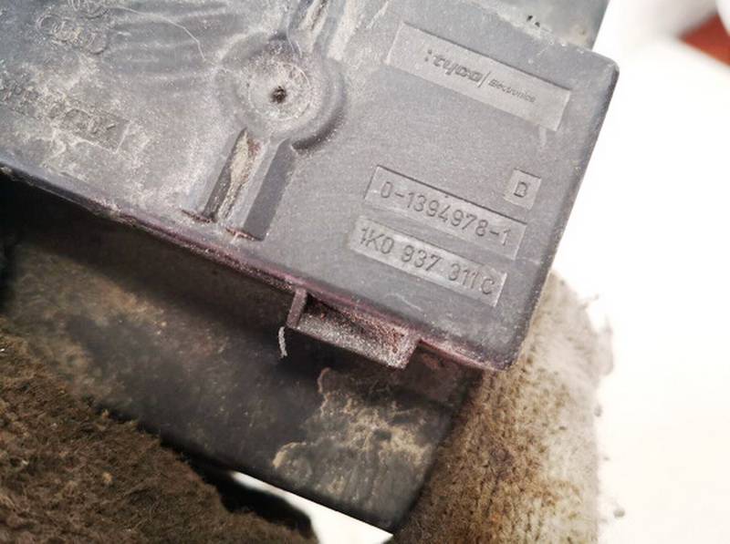 1K0937311C Volkswagen Passat 2008 Fuse box - Thumbnail 3