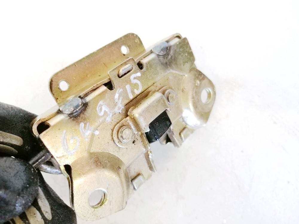 Kia Sorento 2004 Sēdekļa slēdzene - Thumbnail 3