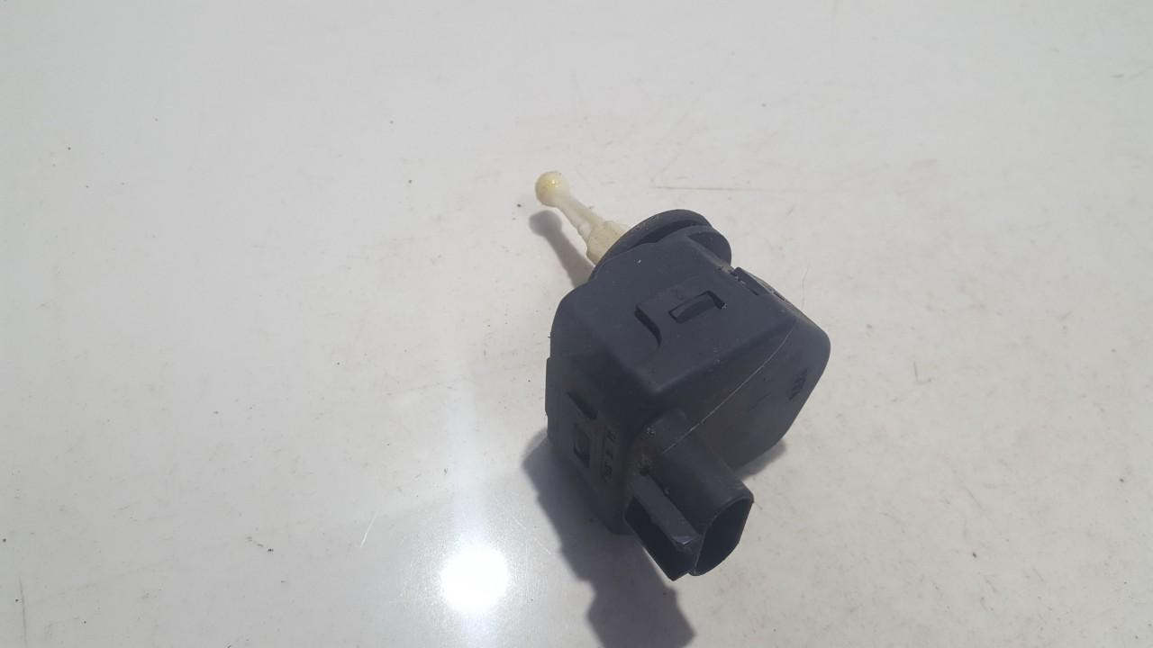 00787833 Mitsubishi Carisma 2003 Headlighth Levell Range Adjustment Motor